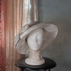 New York Winter White Church Hat